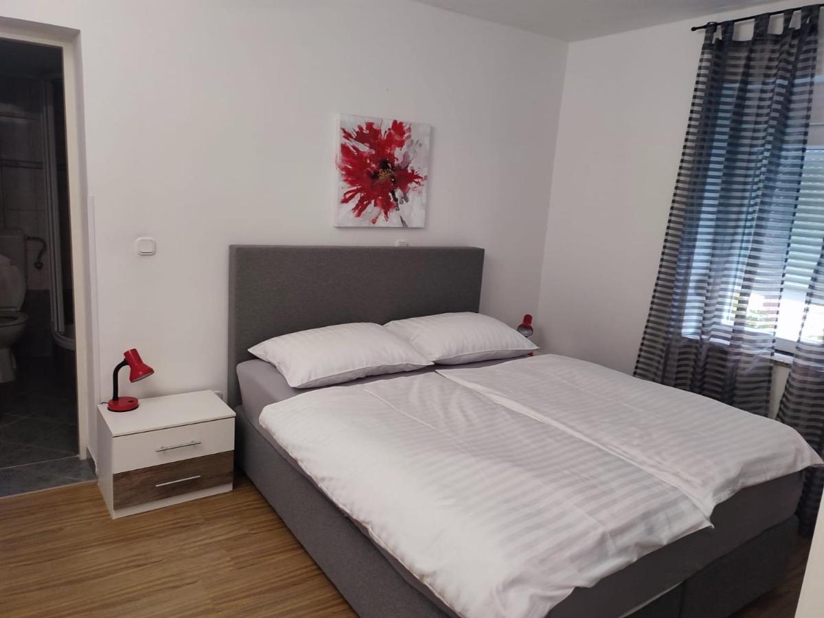 Apartments Zala Matusan Супетарска Драга Екстериор снимка