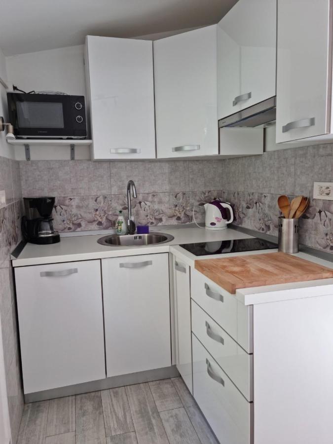 Apartments Zala Matusan Супетарска Драга Екстериор снимка