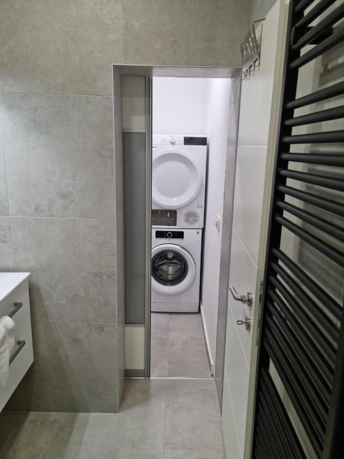 Apartments Zala Matusan Супетарска Драга Екстериор снимка
