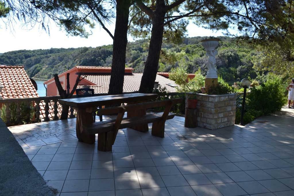 Apartments Zala Matusan Супетарска Драга Екстериор снимка