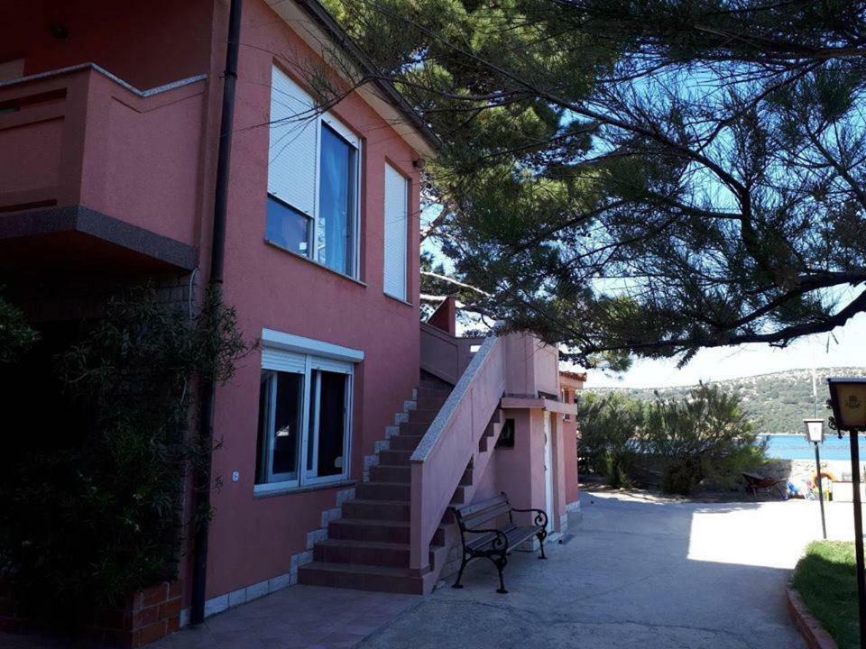 Apartments Zala Matusan Супетарска Драга Екстериор снимка