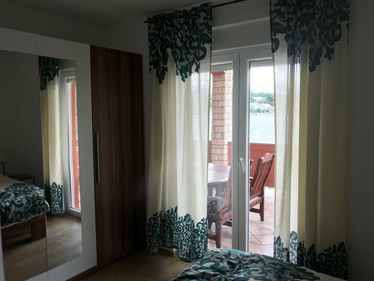 Apartments Zala Matusan Супетарска Драга Екстериор снимка