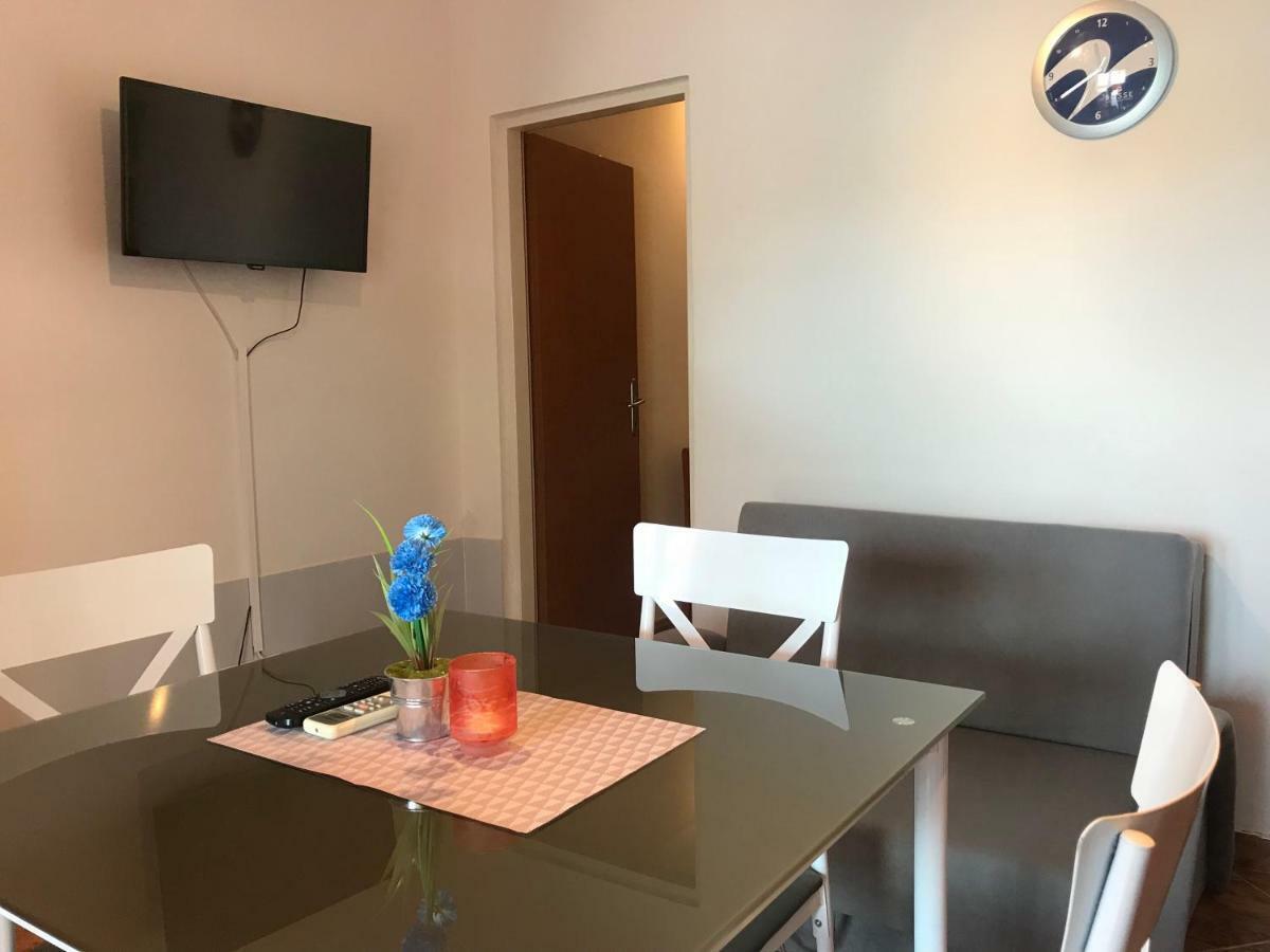 Apartments Zala Matusan Супетарска Драга Екстериор снимка